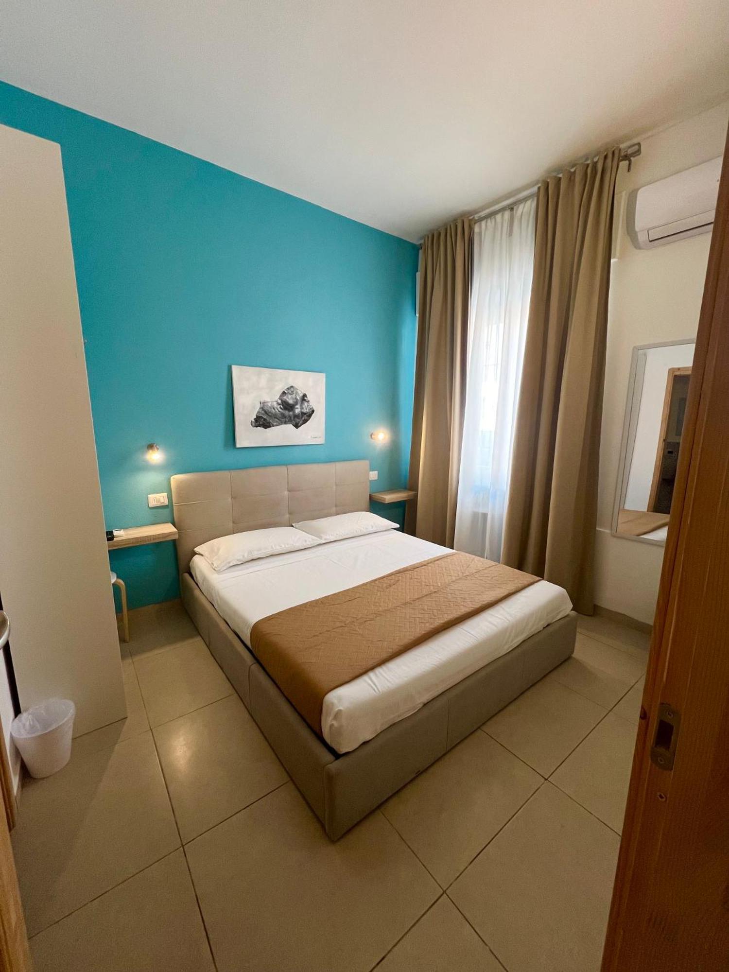 Les Chambres De Francoise Guest House Olbia Bagian luar foto
