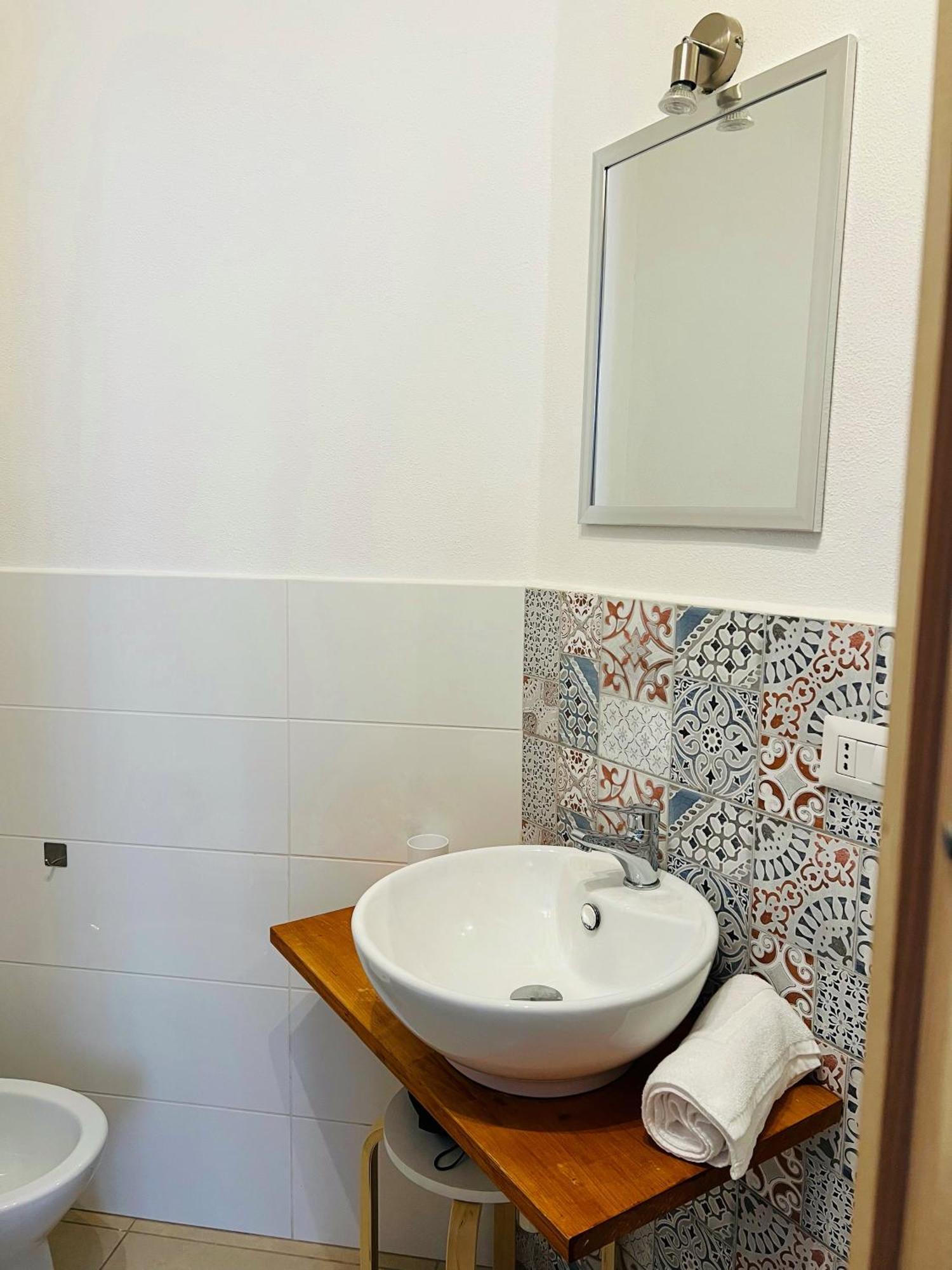 Les Chambres De Francoise Guest House Olbia Bagian luar foto