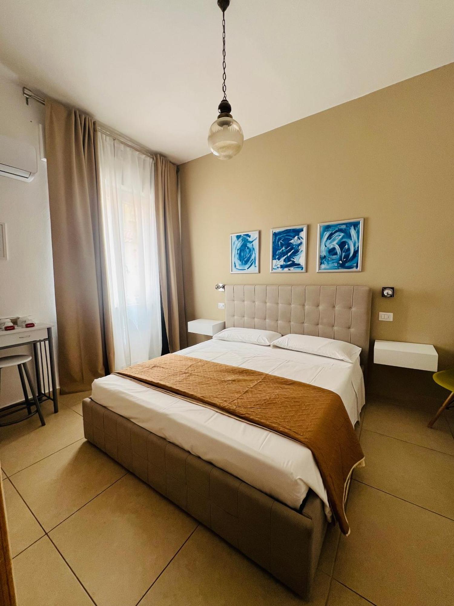 Les Chambres De Francoise Guest House Olbia Bagian luar foto